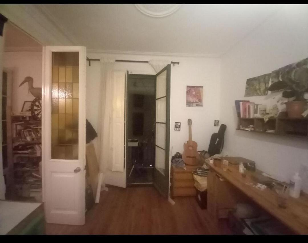 Habitacion Grande Y Luminosa En Las Ramblas Barcelone